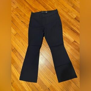 Old Navy, Navy Blue High Rise Pixie Flare Women Pants size 14 Petite